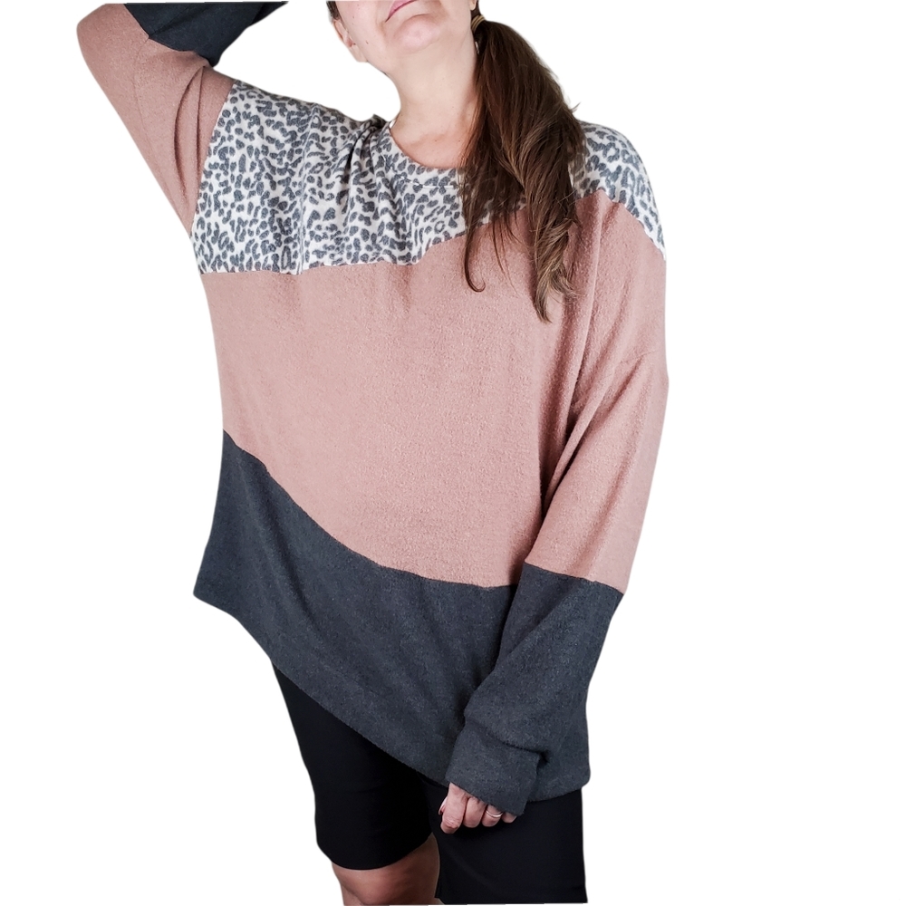 Socialite Curve Animal Print/Colorblock Sweater 2X